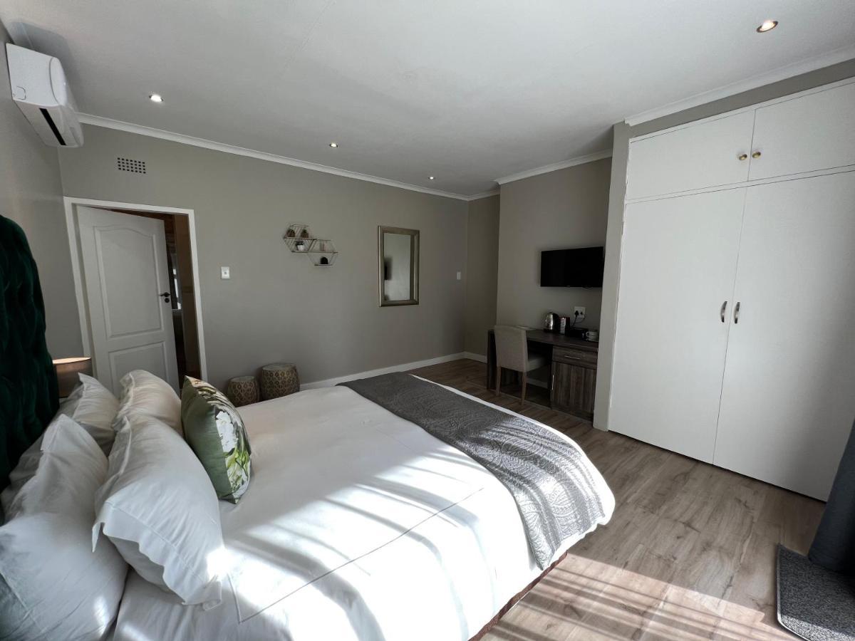 Le'Ciara Luxury Guest House Johannesburg Exterior photo